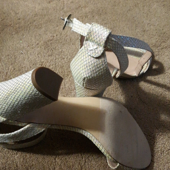 Madden Girl Shoes Madden Girl Glitter Sandals Nwot Poshmark